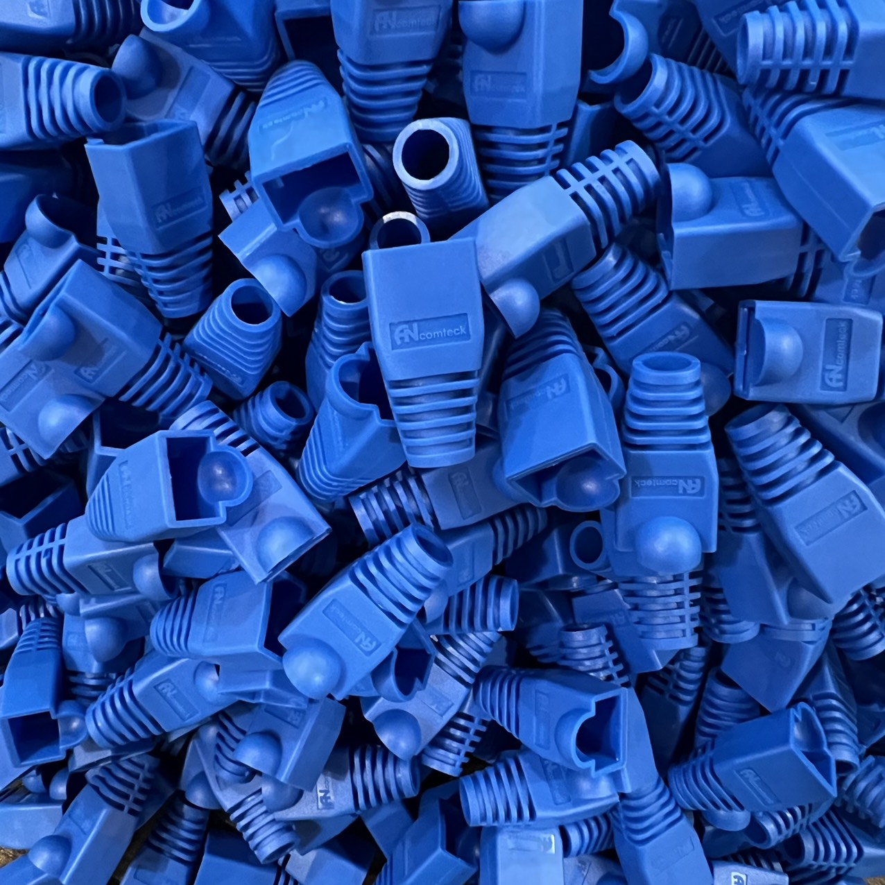 ĐẦU CHỤP MẠNG CAT5E, CAT6 màu xanh Blue  ACT-04556BL